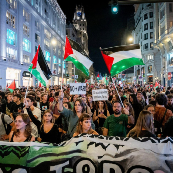 Protest "Za genocid i Izrael van košarke" pred meč Evrolige