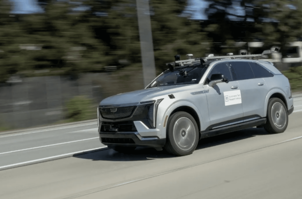 Budućnost počinje sada: Testira se autonomna vožnja bez gledanja u put