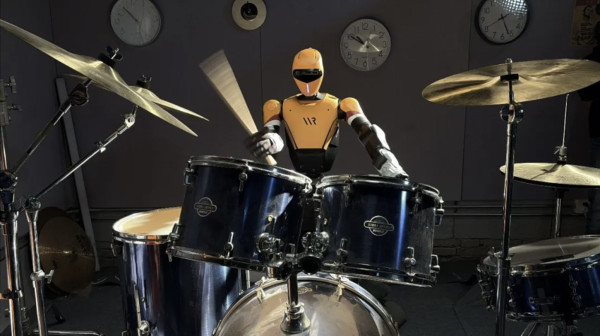 Robot koji kopira ljudske pokrete u milisekundi VIDEO