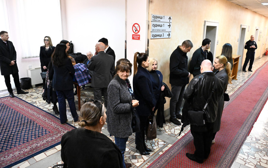 Dečak ubica iz Ribnikara u Specijalnom sudu; Svedoči od 9h jutros; Otkrivene njegove prve reči FOTO