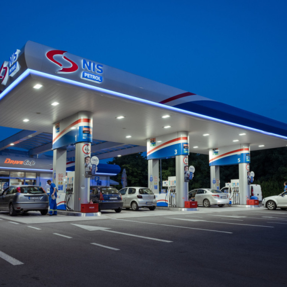 Akcija na benzinskim stanicama NIS-a: Popust od 5 dinara po litru goriva uz IPS plaćanje