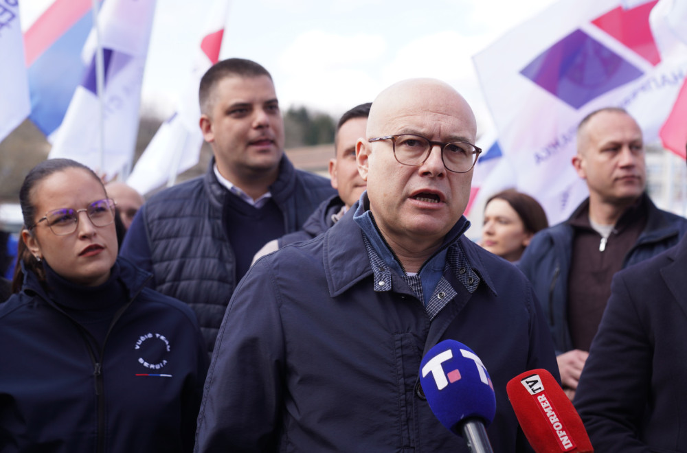 Vučević u Azanji: Ne sme biti podela na mlade i stare, penzionerima dugujemo veliku zahvalnost