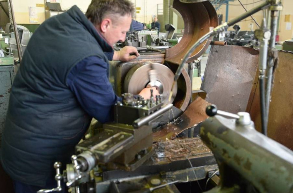 Preduzeće od strateškog značaja za Rasinski okrug: Obezbeđena sredstva za isplatu zaostalih zarada