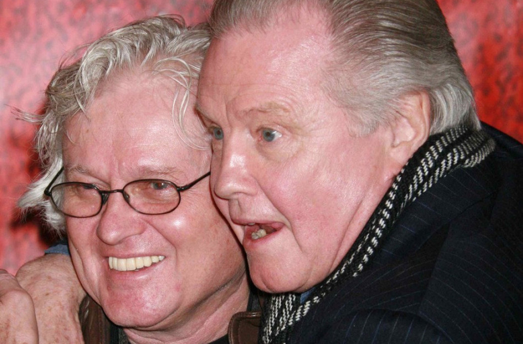 Umro rođeni stric Anđeline Džoli; I on je bio poznat, a mnogi nisu znali da su bili u srodstvu