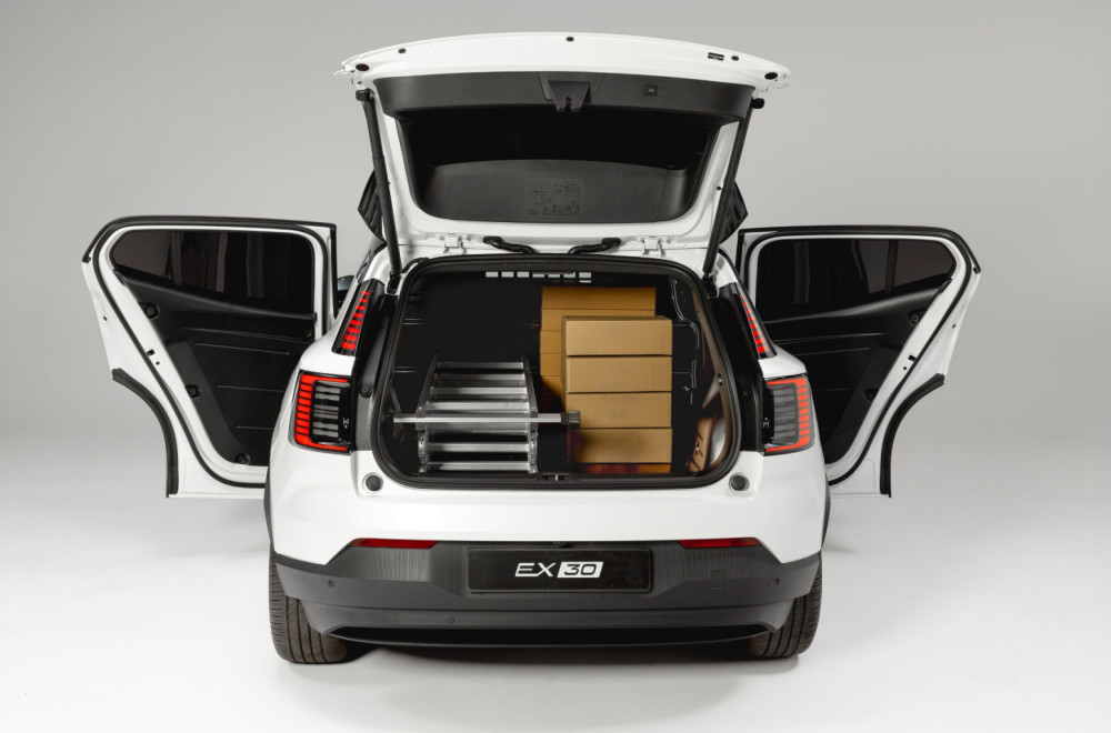 Volvo napravio prvi van – ide do 430 KS, a pogledajte na čemu je baziran FOTO