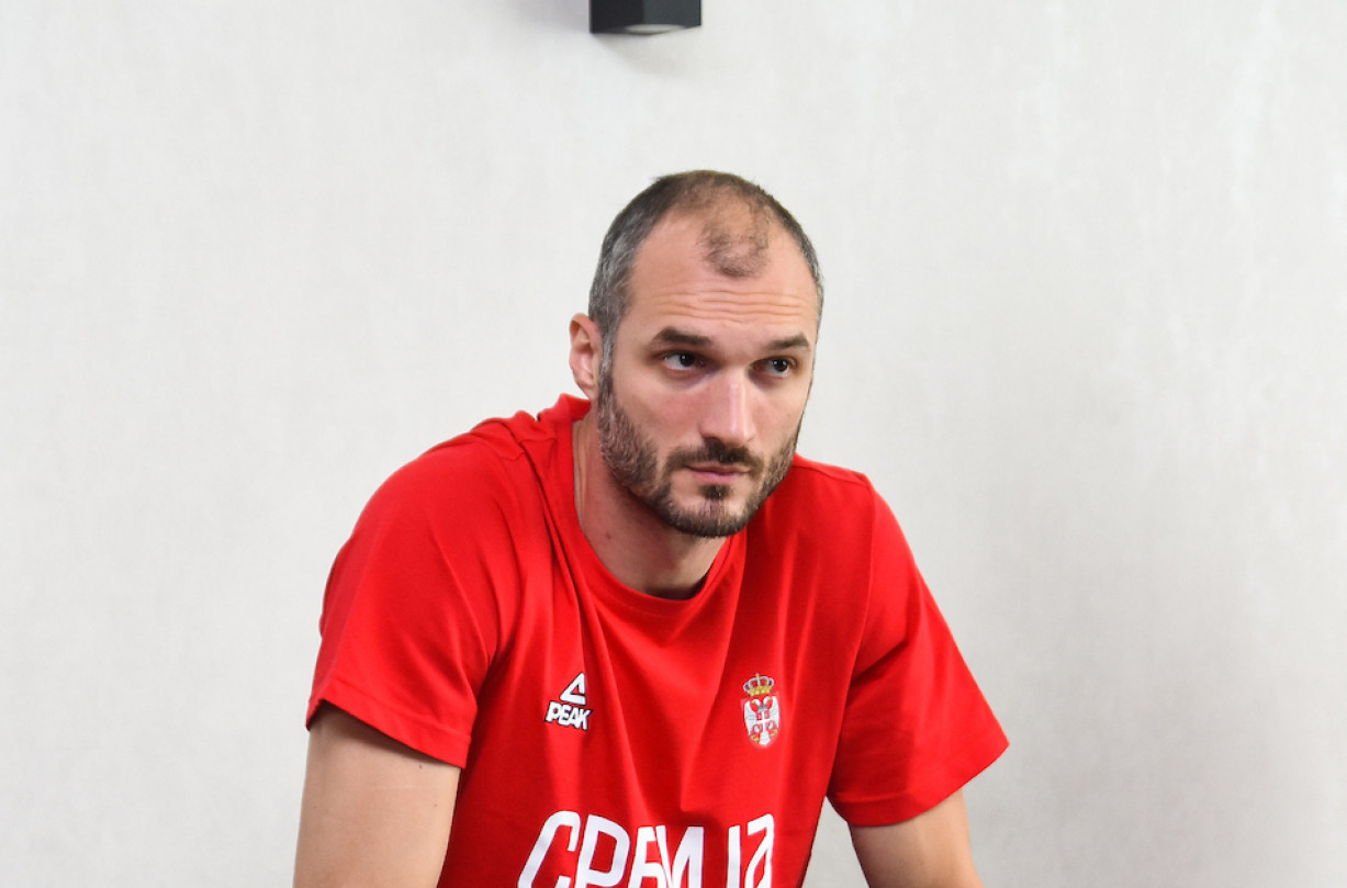 Bivši kapiten Zvezde pobesneo: To su gluposti, bezobrazluk je to što radite VIDEO