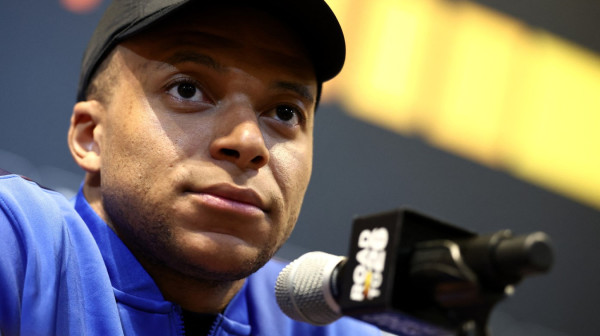 Mbape demantovao medije: "To nije tačno!"