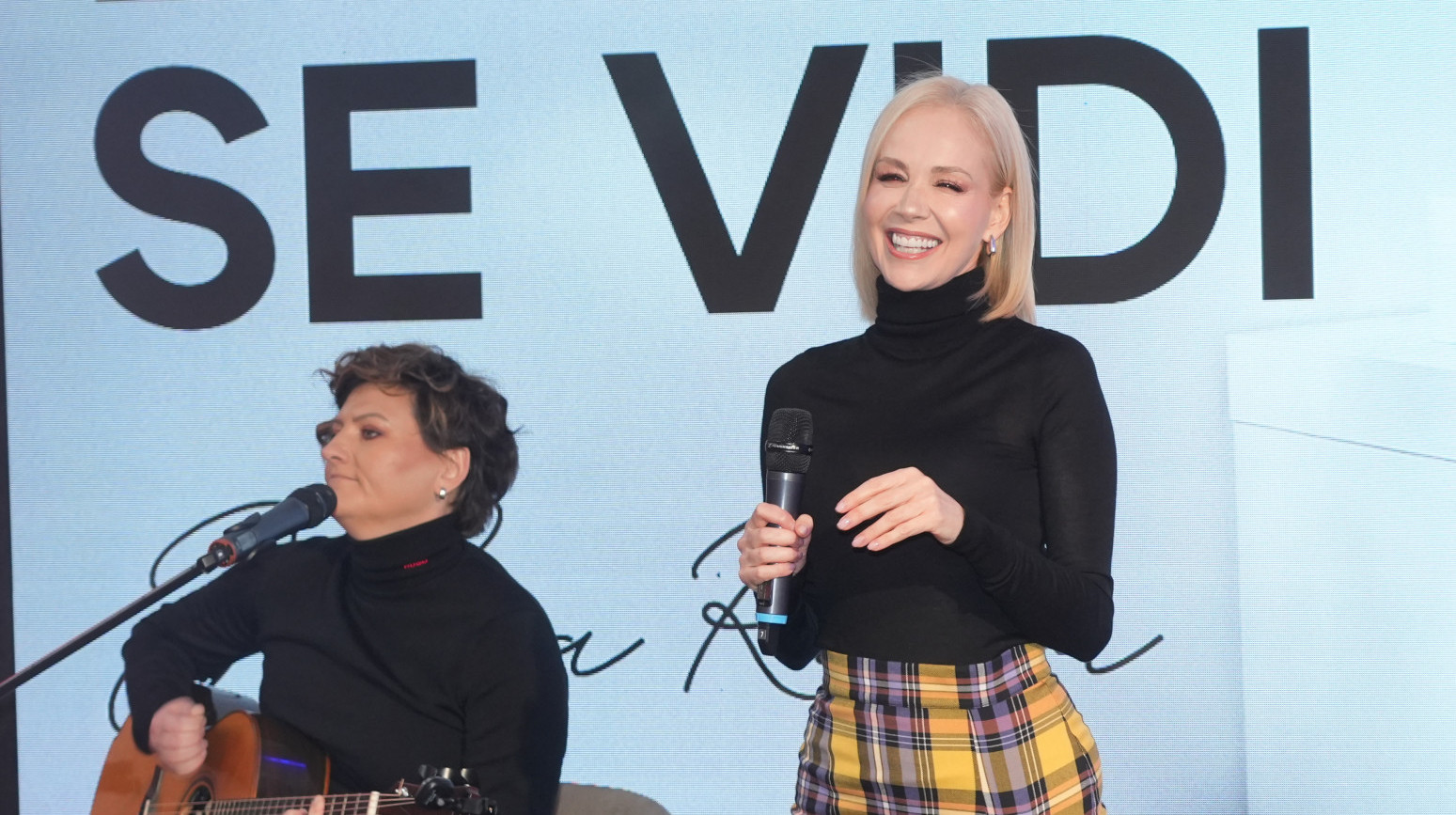 Kao devojčica: Zbog ove fotke Jelene Rozge mreže su "poludele" FOTO