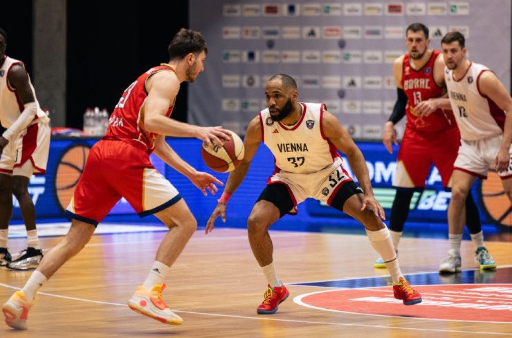 Borac nadoknadio -17, pa pao u Beču