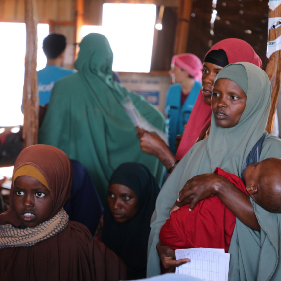 Deca su preslaba "čak i da zaplaču"; Rat na Bliskom istoku pogoršava glad u Somaliji