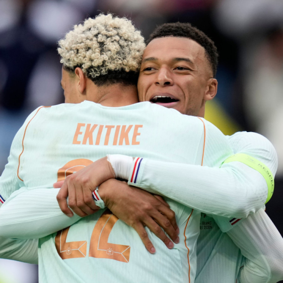 Mbape uskoro "ruši" Žirua