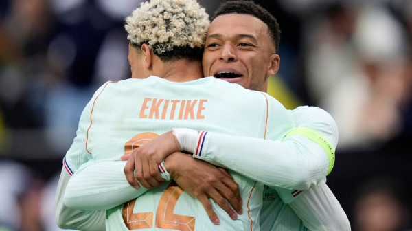 Mbape uskoro "ruši" Žirua