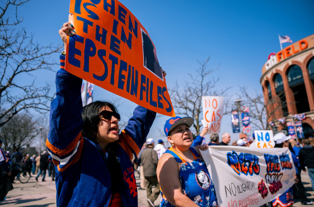 Epstajnove žrtve tuže i Gugl: "Ponovo prolazimo kroz traumu"