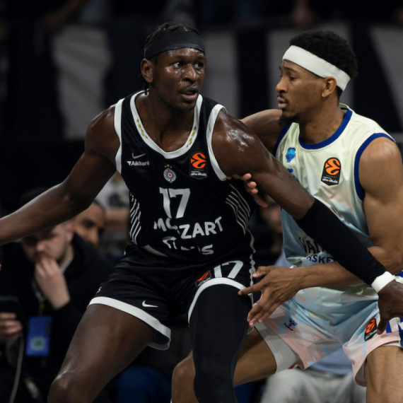 Poluvreme: Drama Partizana i Valensije