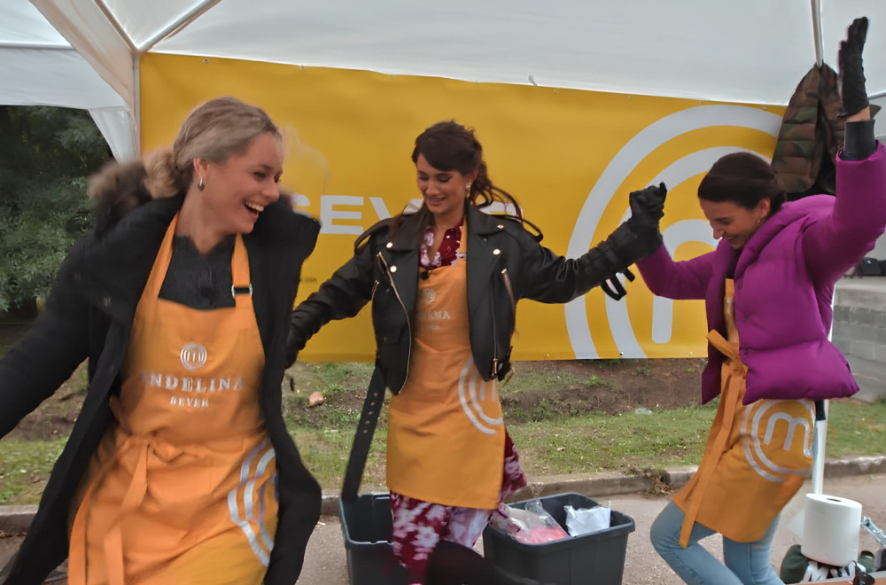 Nikad opušteniji pred kamerama: Takmičari zaigrali kolo usred kuvanja