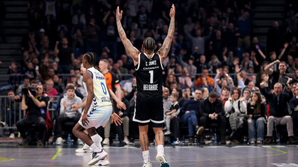 Karlik Džons za tri – Partizan odbija da izgubi! Drugi produžetak u Areni