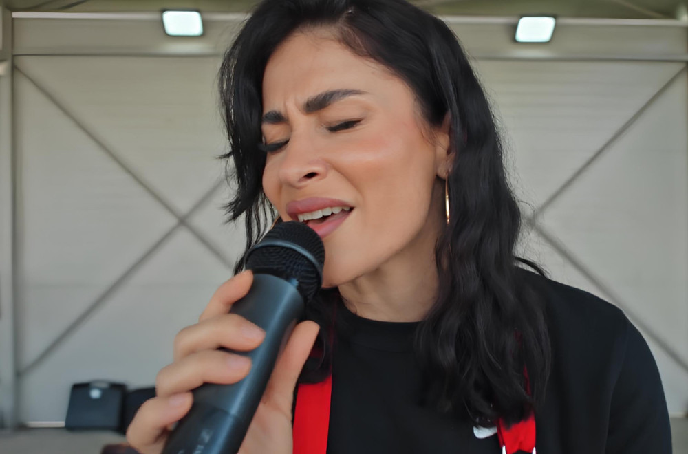 Takmičari se latili mikrofona na Gulašijadi: Pogledajte kako se snalaze na bini – poseduju talenat za muziku