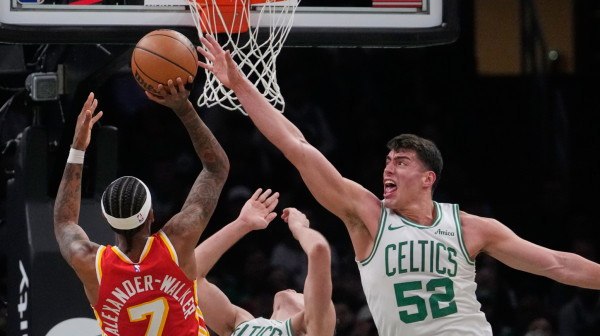 Bosanac blistao u pobedi Bostona VIDEO