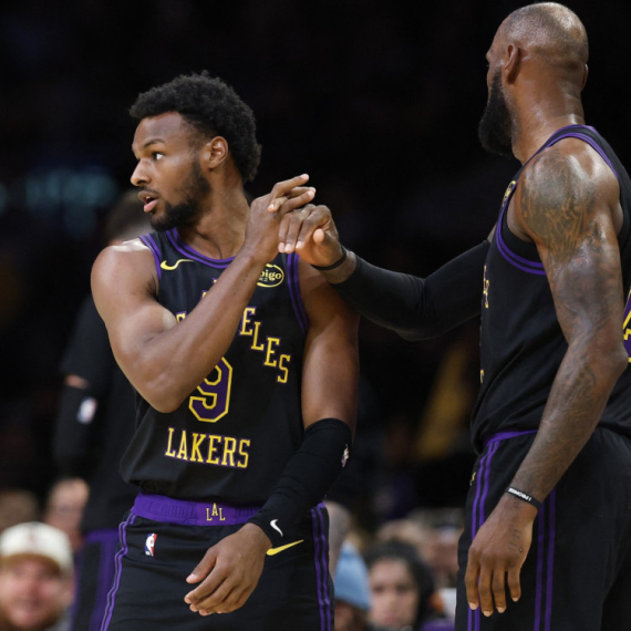 Broni posle ispisivanja istorije podelio priču: "Lebron je polomio tablu" VIDEO