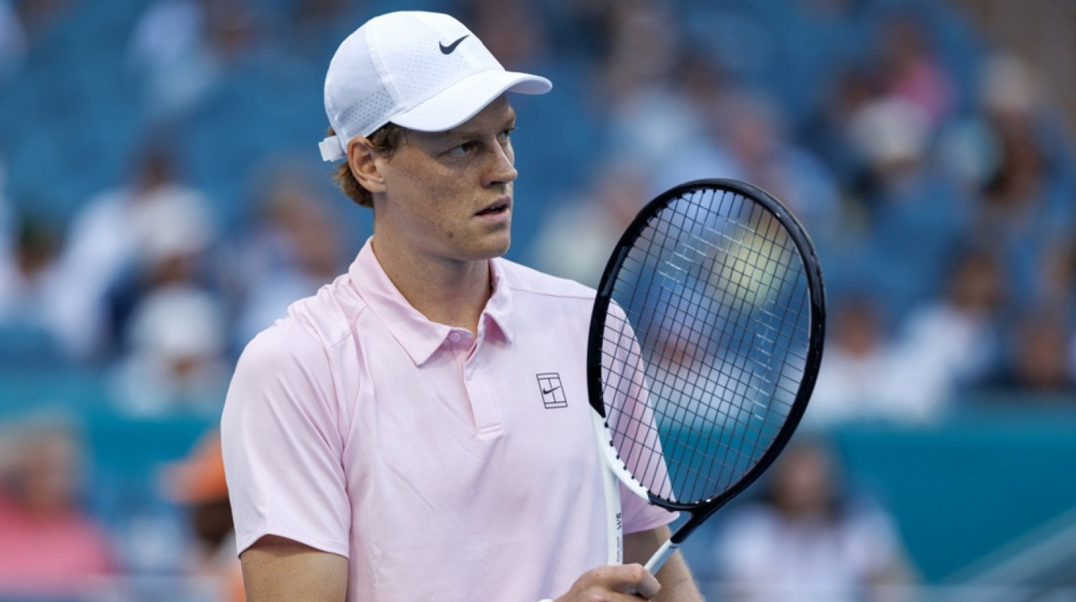 Sinerova dominacija bez presedana