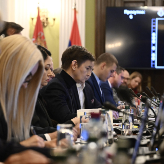 Počela hitna sednica Odbora za obrazovanje, nauku i tehnološki razvoj FOTO