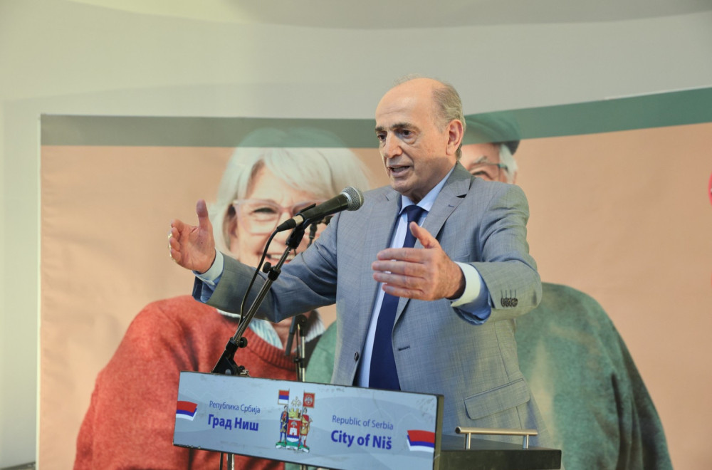 Krkobabić u Nišu: "Zavidan optimizam najstarijih i raznovrsna ponuda 'sitnica koje život znače'" FOTO