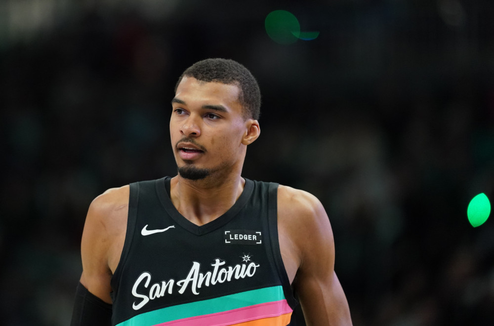 Moćni Spursi sa pola gasa pregazili Bakse