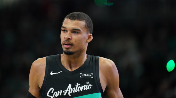 Moćni Spursi sa "pola gasa" pregazili Bakse