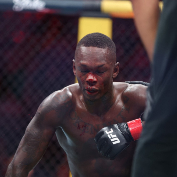 Adesanja nokautiran – 3 godine bez pobede VIDEO