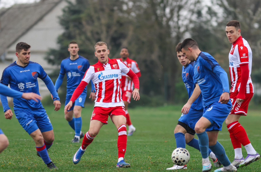 Petarda Zvezde na proslavi 100 godina Obilića VIDEO