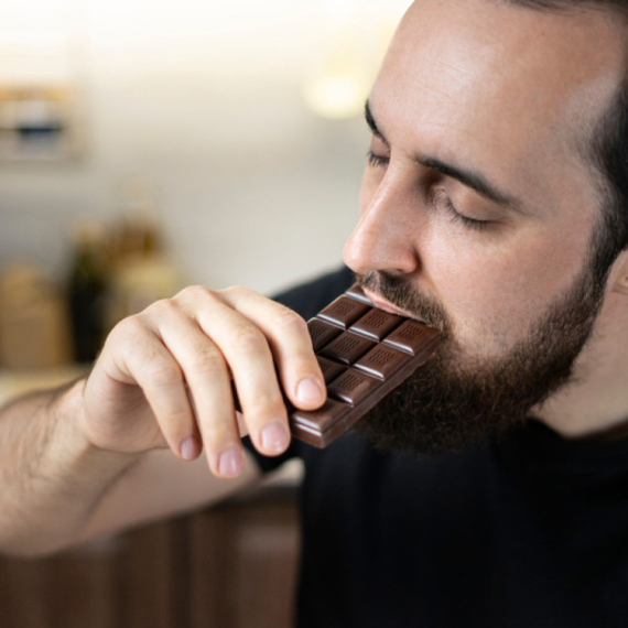 Lek za impotenciju nađen u čokoladi; Ugroženi muškarci zbog pada krvnog pritiska FOTO