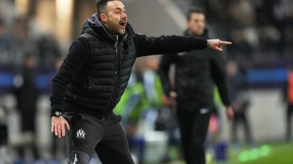 Totenhem gasi požar bogatstvom za De Zerbija – navijači se pobunili zbog problematične izjave