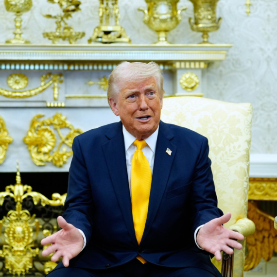 Amerikance razbesneo Trampov potez; Stručnjaci odgovorili zašto je toliko opsednut FOTO