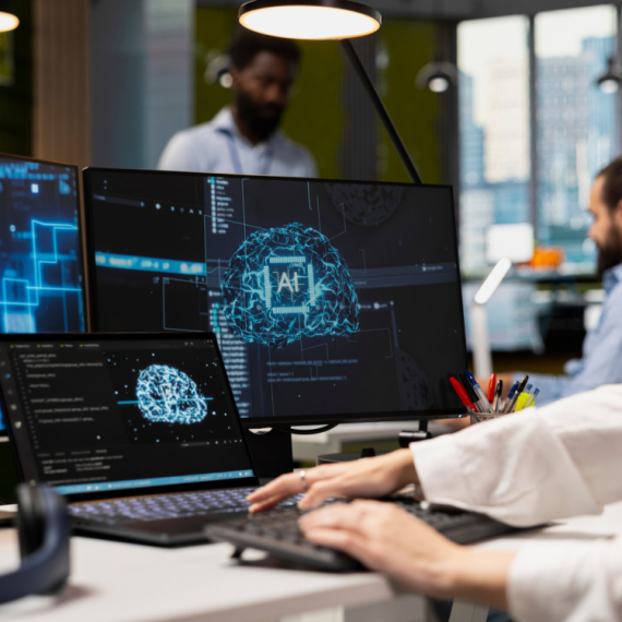 AI "promenio ploču": Prvo je halucinirao, a sada nam se ulizuje