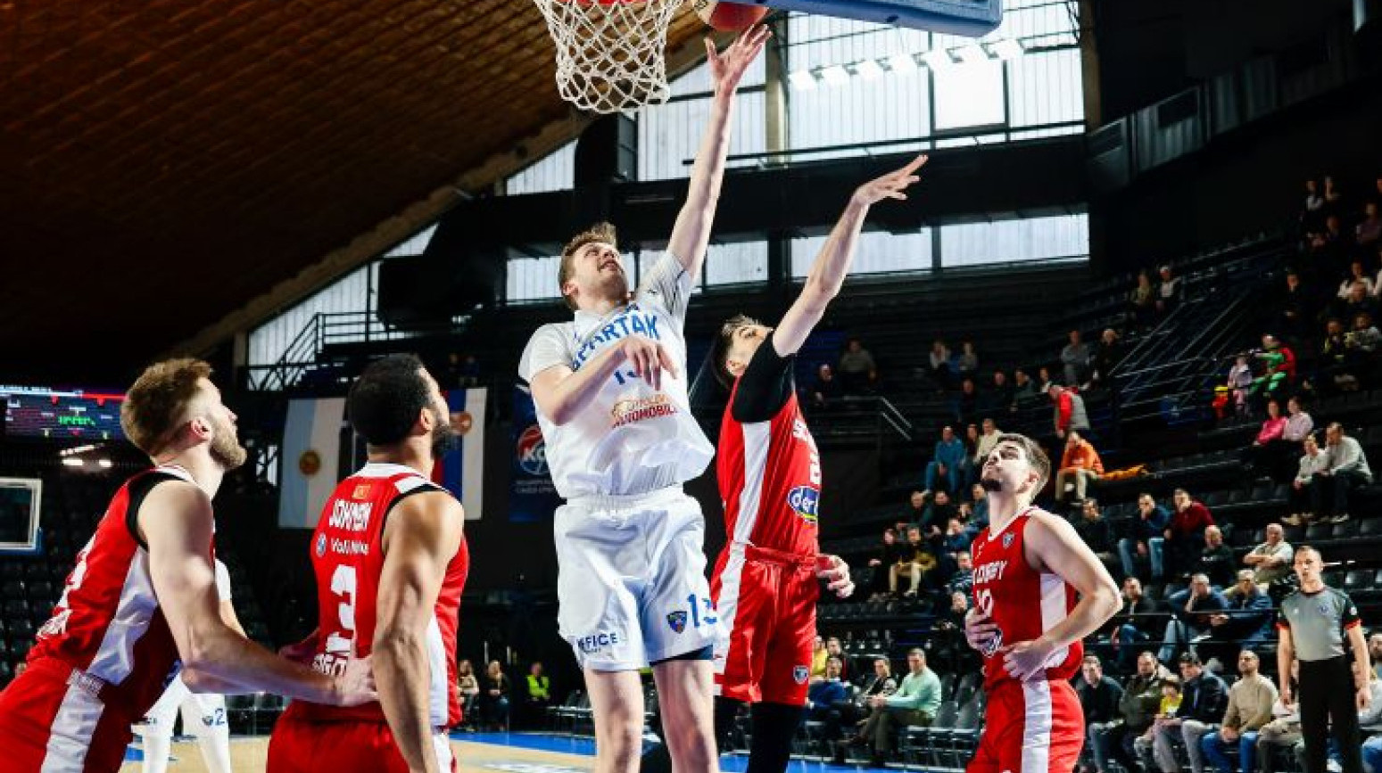 Tesna pobeda Spartaka – "studenti" pali u poslednjim sekundama