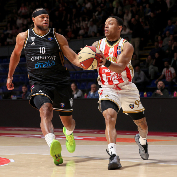 Dobar start Zvezde – crveno-beli vode