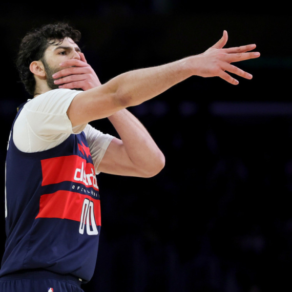 Lejkersi bez Dončića prejaki za Vašington – 14 poena Vukčevića