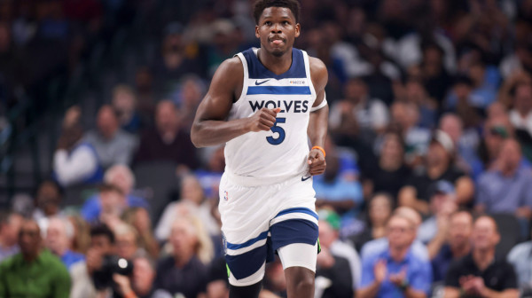 Edvards objasnio zašto nije igrao: "Morao sam da se*em"