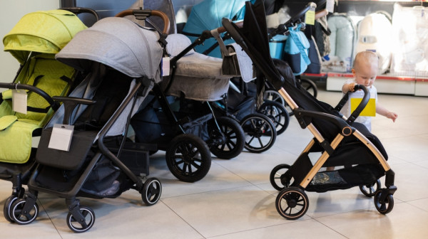 Sa tržišta povučena dečja kolica