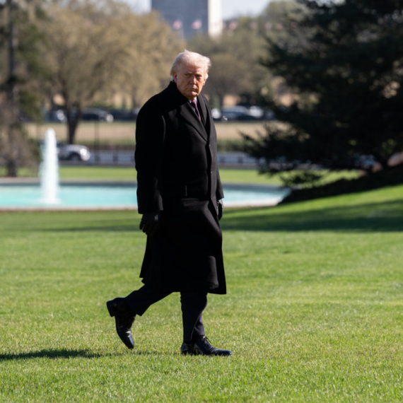 Tramp dobio zabranu od još jedne zemlje