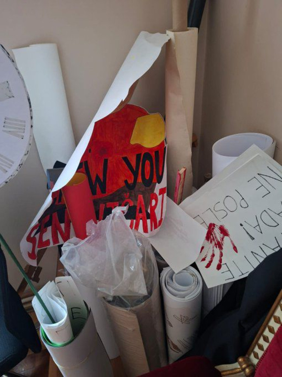 Pripadnici UKP ušli u zgradu Rektorata: Proverava se postojanje neobezbeđenih ulaza ka Filozofskom FOTO/VIDEO