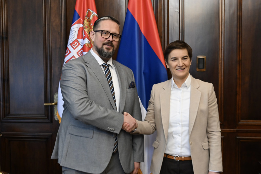 Brnabić se sastala sa Juhasom: Dijalog se vratio sa ulice u institucije; Uključićemo što više građana