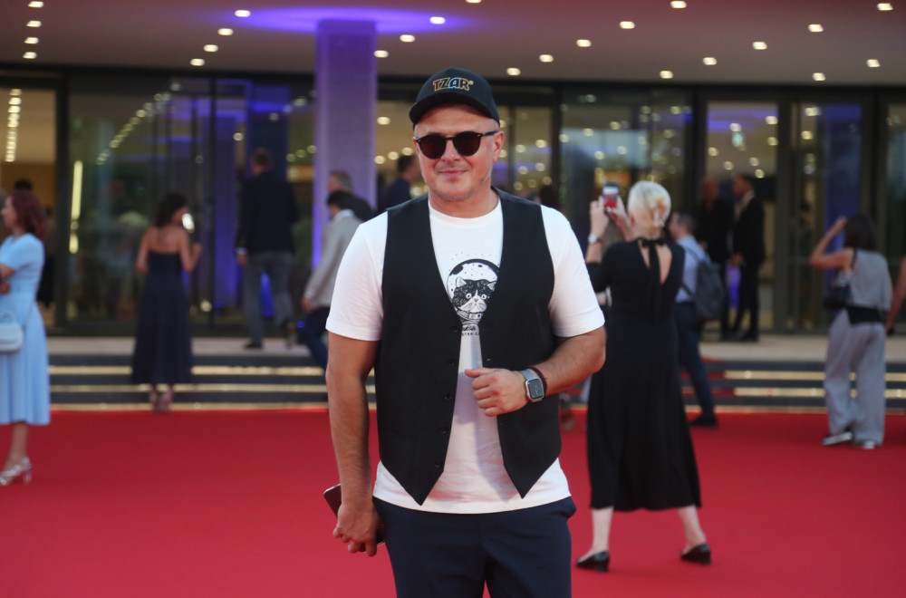 Sale Tropiko doživeo moždani udar: "Je li i vama zemljotres neki?"