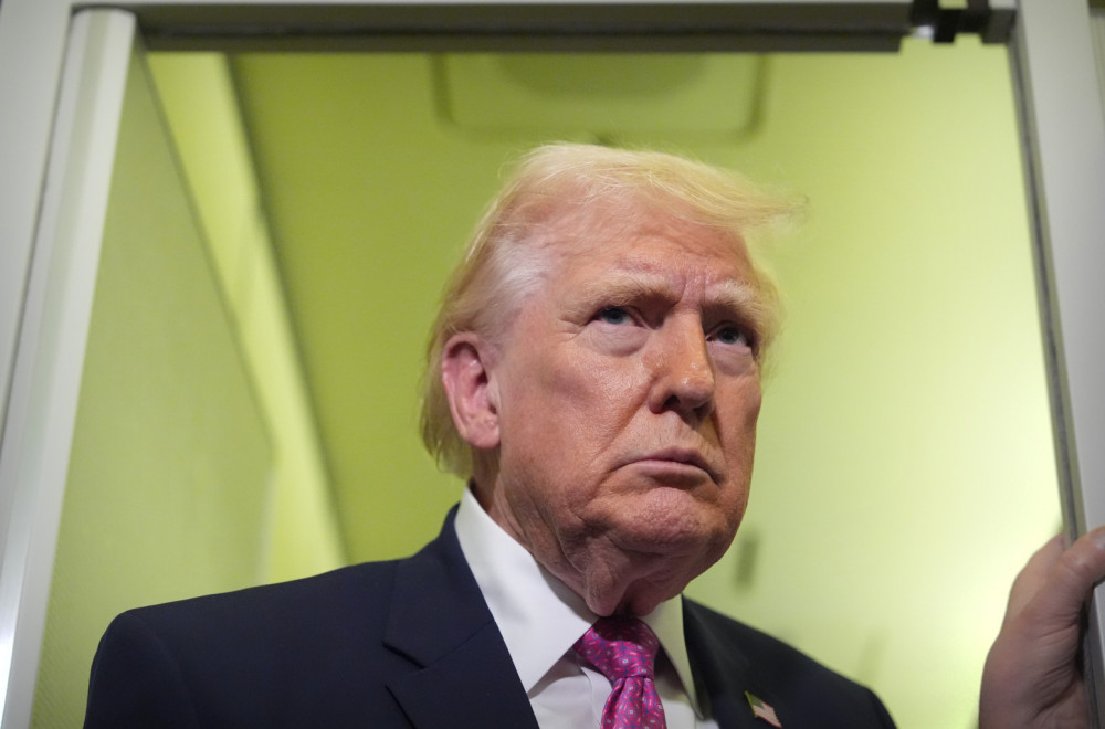 "Tramp stavio periku i našminkao se": Intervju iz 1994. zapalio mreže VIDEO