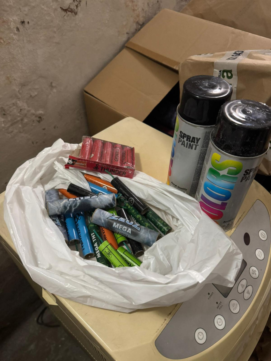 UKP sweeps the premises; New seizure at the Rectorate; Gas masks, pyrotechnics, thunder flashes, sprays… PHOTO