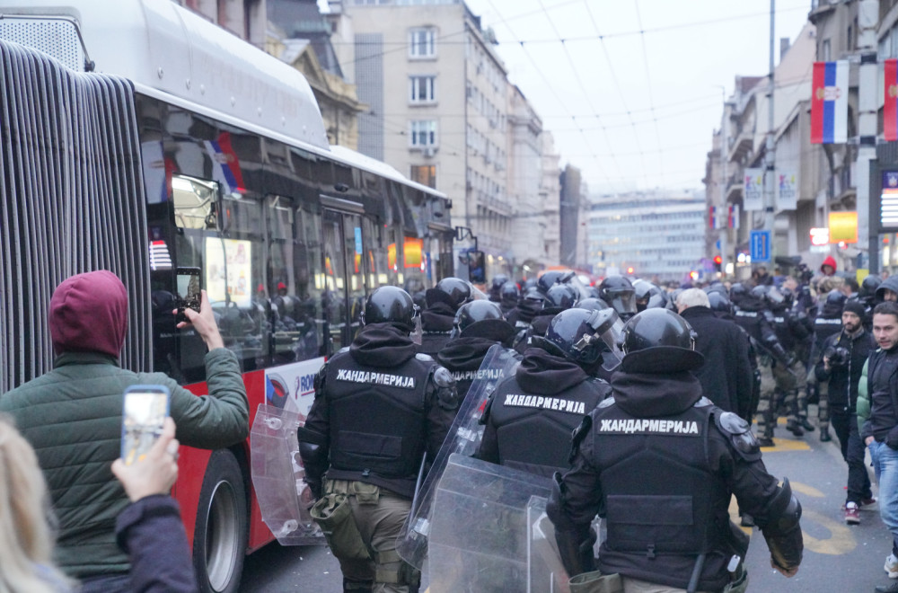Brnabić apelovala na Evropu da reaguje na nasilje blokadara: "Sloboda okupljanja nije isto što i anarhija"
