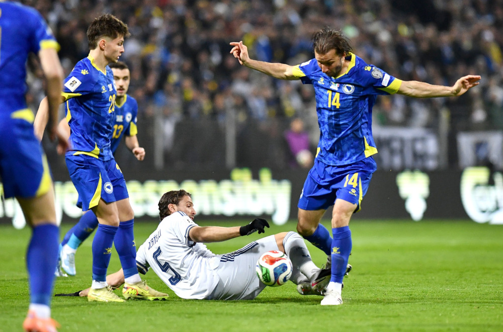 Crveni karton za Italiju!