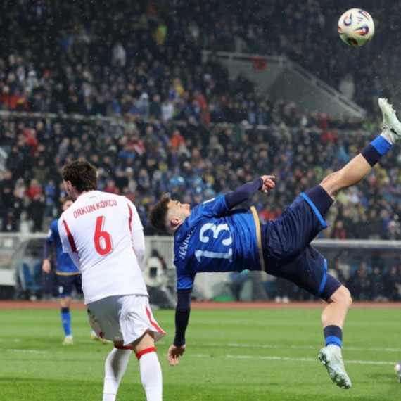 Prečka u Prištini!