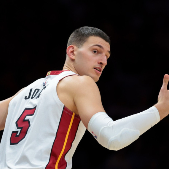 Jović dobio dres voljenog kluba VIDEO