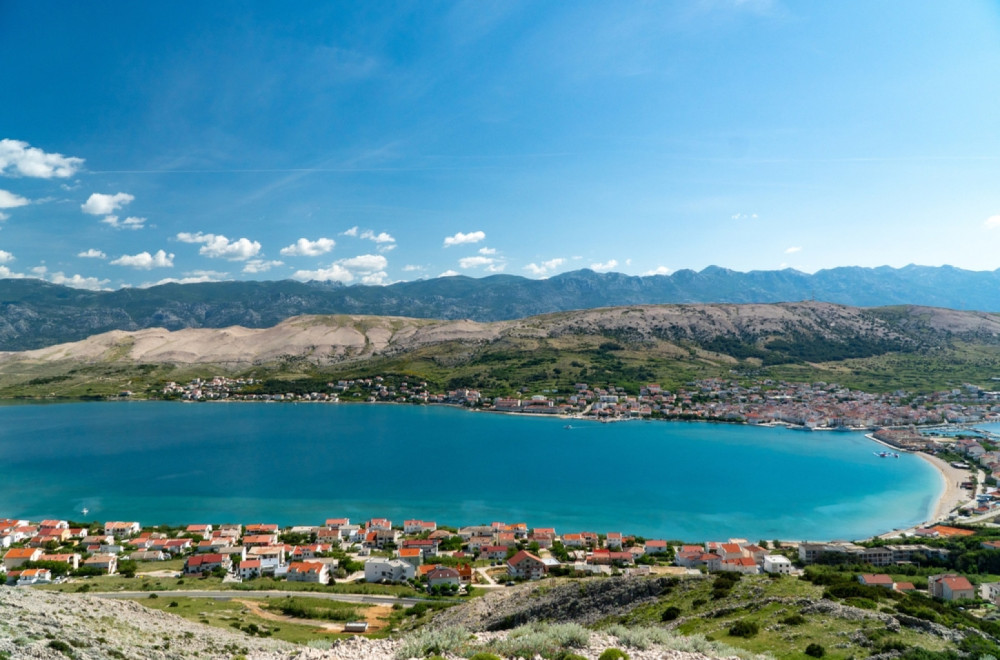 Britanci oduševljeni hrvatskim ostrvom: "Više podseća na Mars ili Mesec nego na Mediteran" FOTO/VIDEO